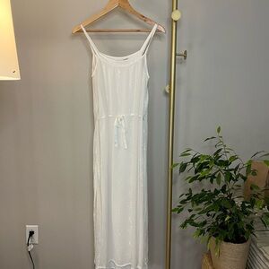 Newport News Vintage Sleeveless White Embroidered Maxi Dress Size 8